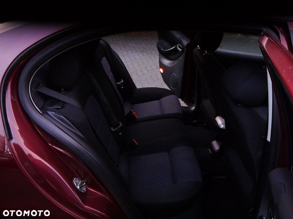 Seat Toledo 1.9 TDI Signo Emocion - 24