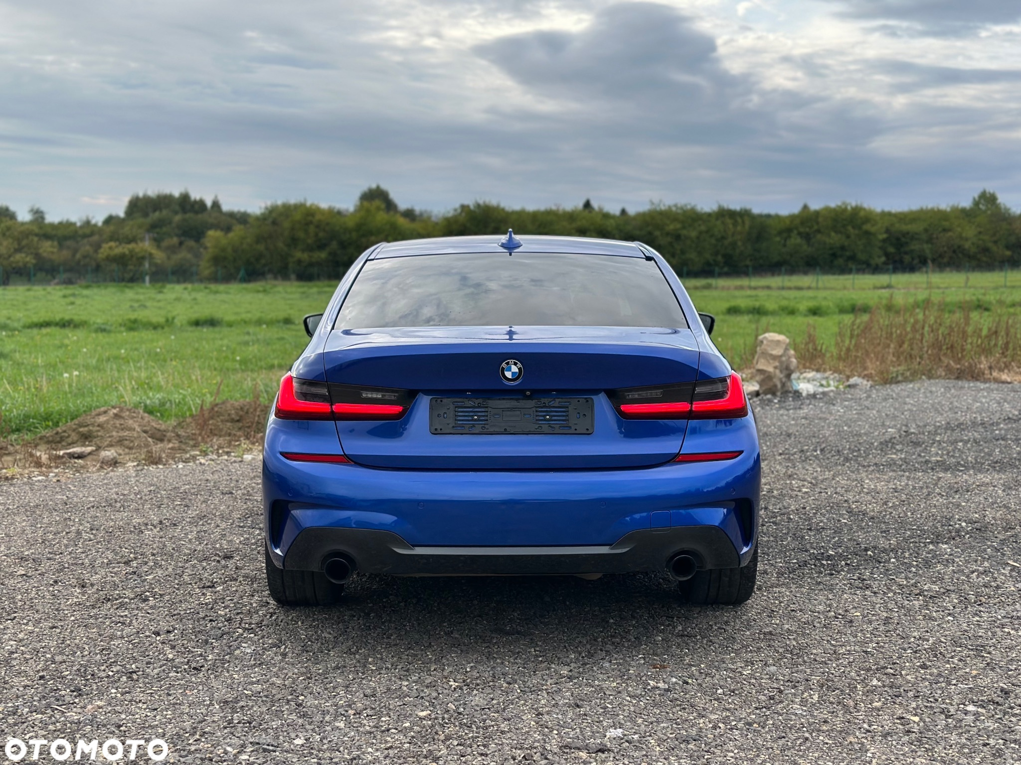 BMW Seria 3 330i M Sport - 13