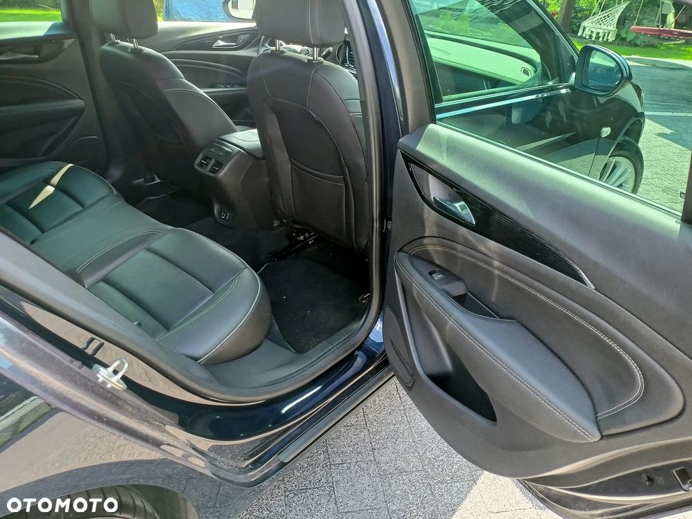 Opel Insignia - 31