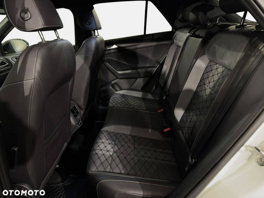 Volkswagen T-Roc - 13