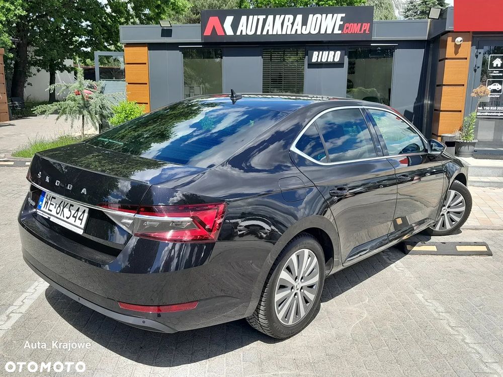 Skoda Superb 2.0 TDI SCR Style DSG - 5
