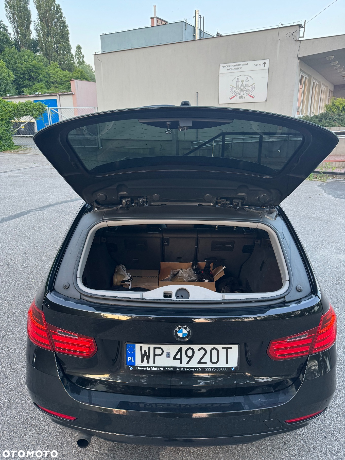 BMW Seria 3 318d Touring - 6