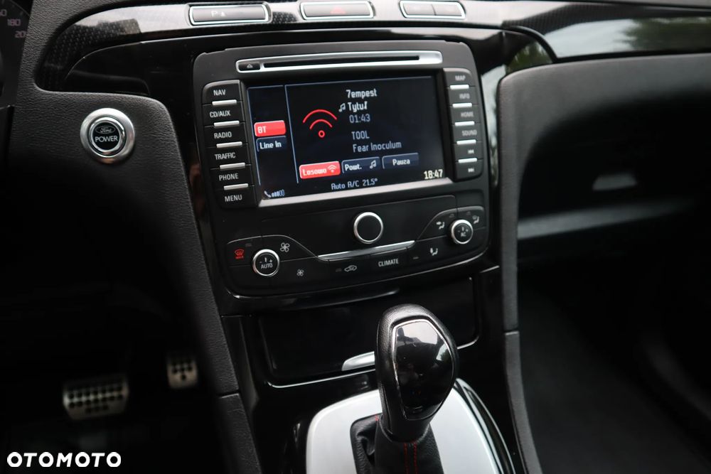 Ford S-Max - 12