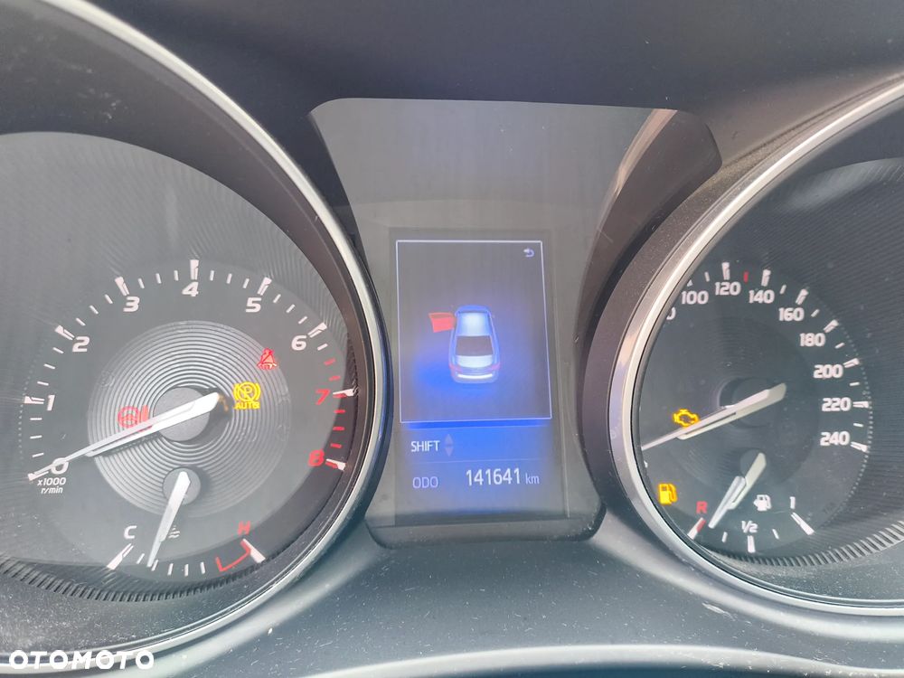 Toyota Avensis 1.8 Premium - 10