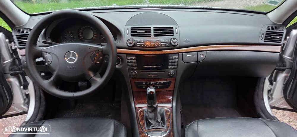 Mercedes-Benz E 220 CDi Elegance - 24
