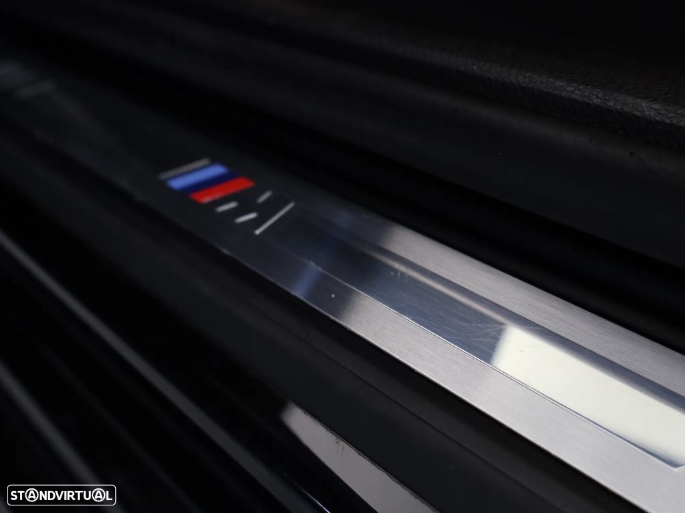 BMW 320 e Pack M Auto - 26