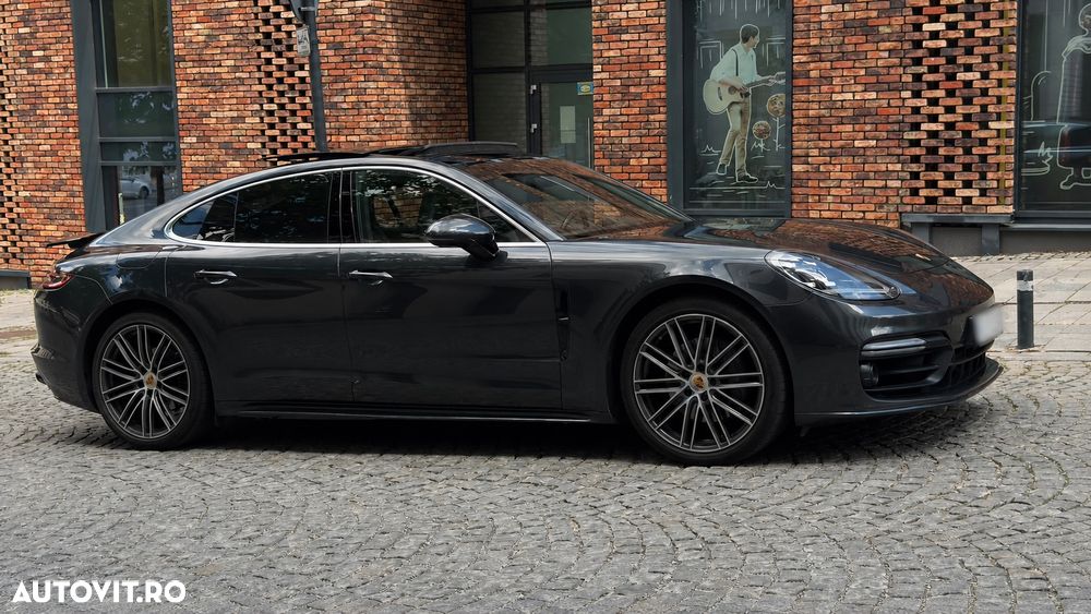 Porsche Panamera 4S - 13