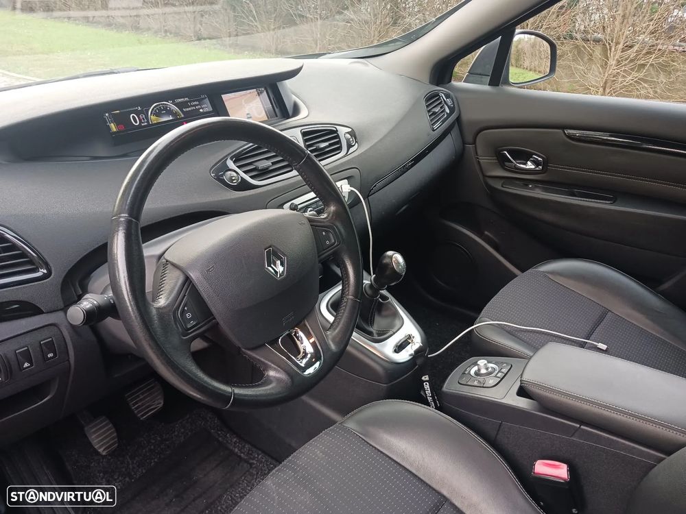 Renault Scénic 1.5 dCi Sport SS - 21