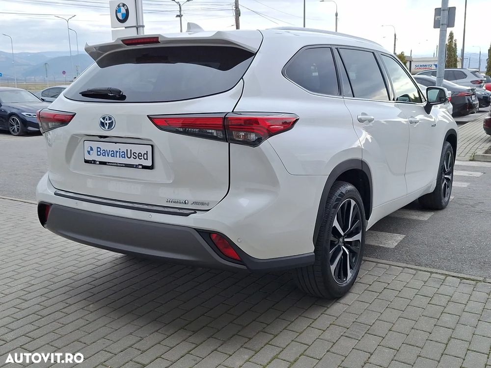 Toyota Highlander 2.5 L Dynamic Force 248CP Luxury Pearly - 5