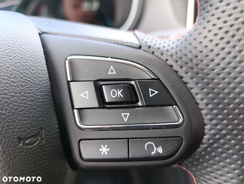 MG HS 1.5 T-GDI Excite DCT - 27