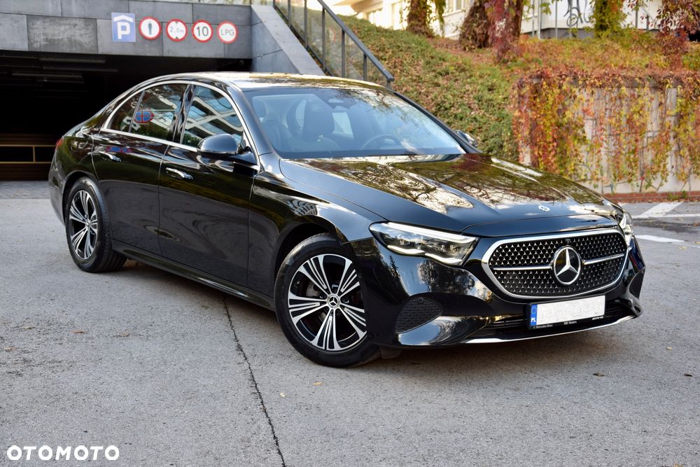 Mercedes-Benz Klasa E 200 mHEV 4-Matic Avantgarde 9G-Tronic - 5