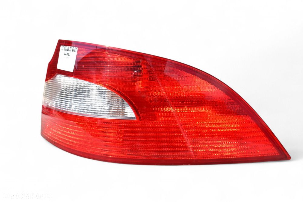 Lampa Prawy Tył SKODA SUPERB II Sedan 3T5945096 - 2