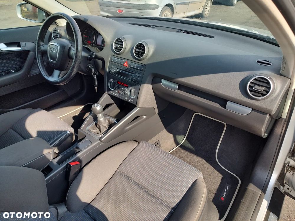 Audi A3 Sportback 2.0 TDI Ambition - 11