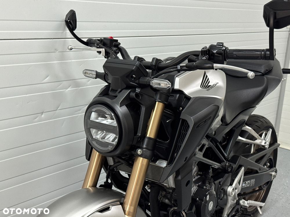 Honda CB - 27