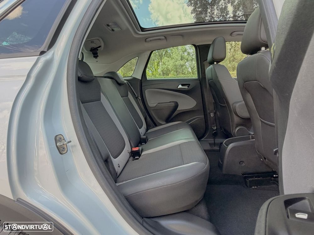 Opel Crossland X 1.2 T Innovation - 48