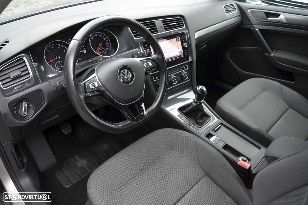 VW Golf Variant 1.0 TSI Confortline - 4