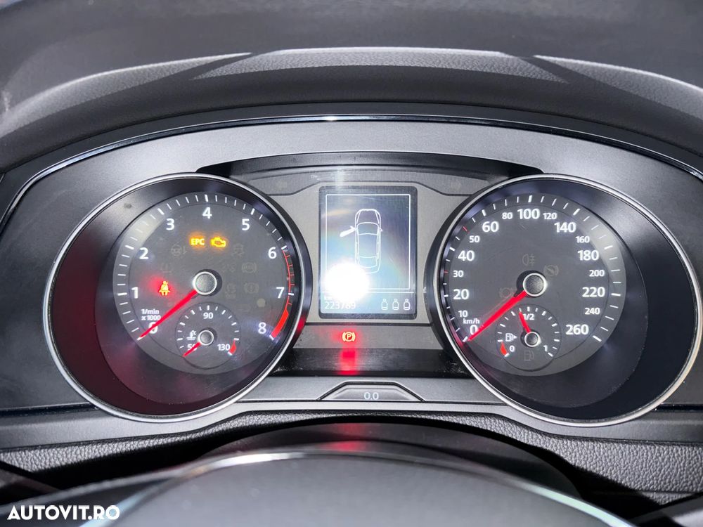 Volkswagen Passat - 18