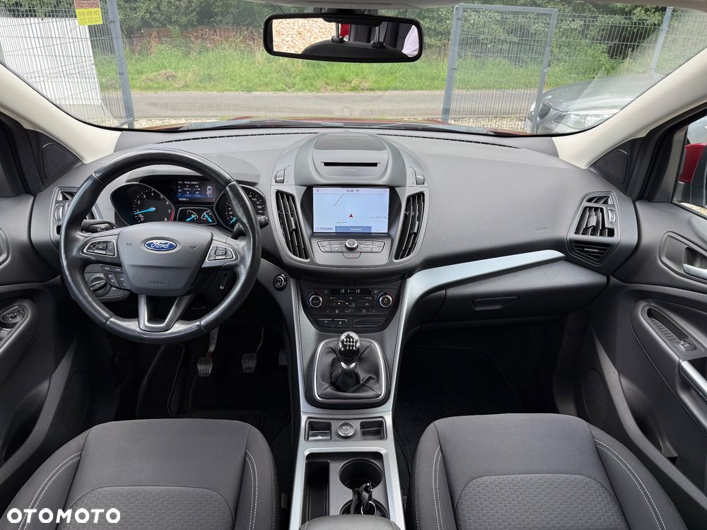 Ford Kuga 1.5 EcoBoost 2x4 Titanium - 12