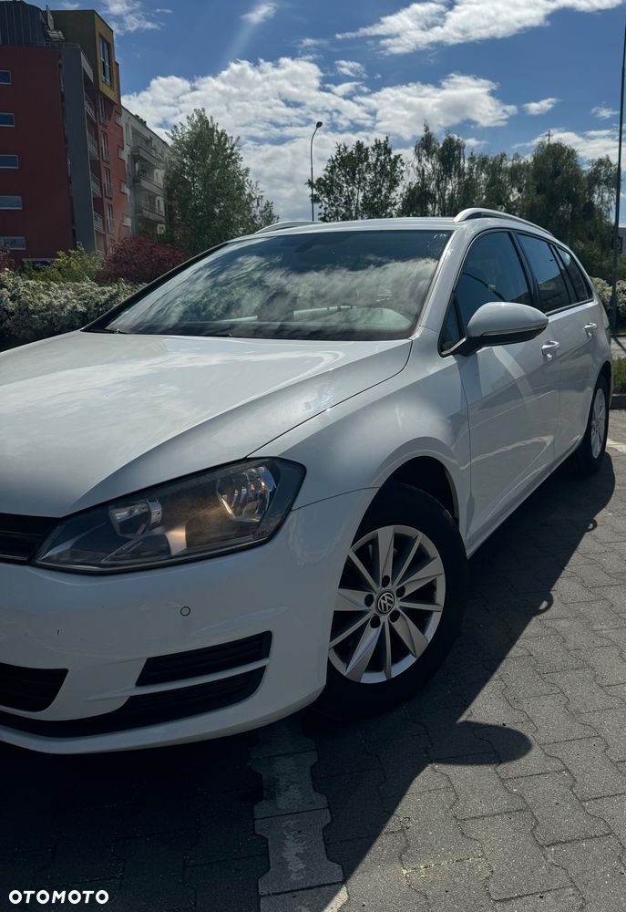Volkswagen Golf 1.6 TDI BlueMotion Technology Comfortline - 4