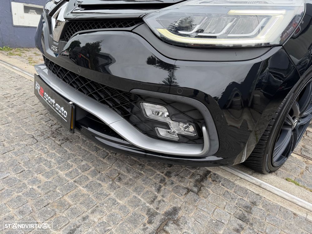 Renault Clio TCe 220 EDC R.S. Trophy - 6