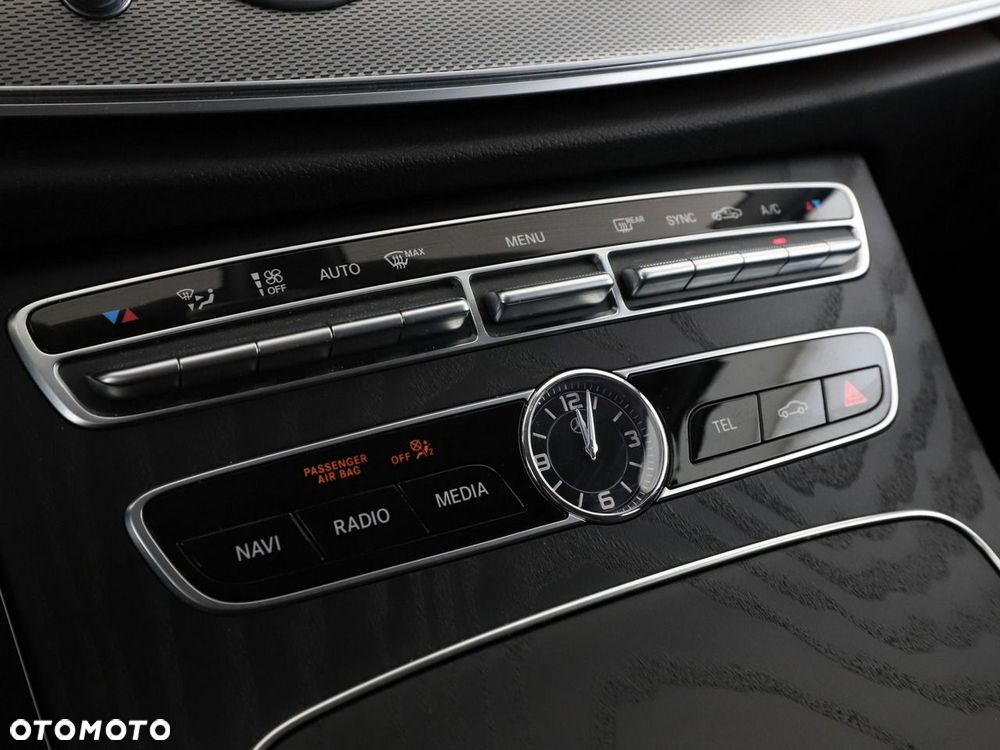 Mercedes-Benz Klasa E 200 d 9G-TRONIC AMG Line - 30