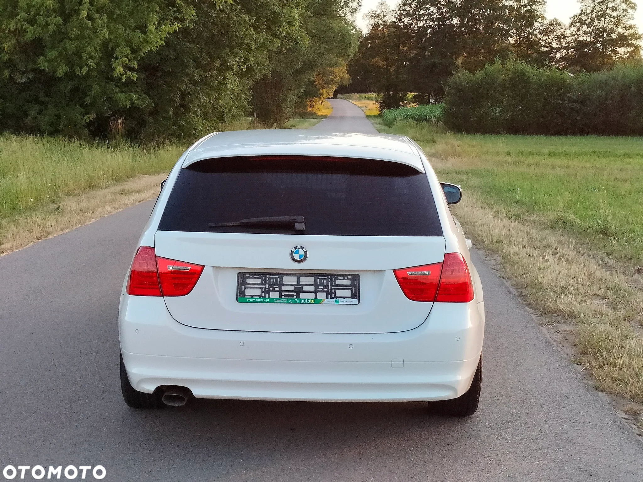 BMW Seria 3 318d Sport Line - 8