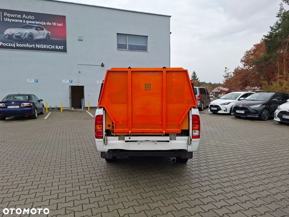 Toyota Hilux 2.5 D-4D DLX - 4
