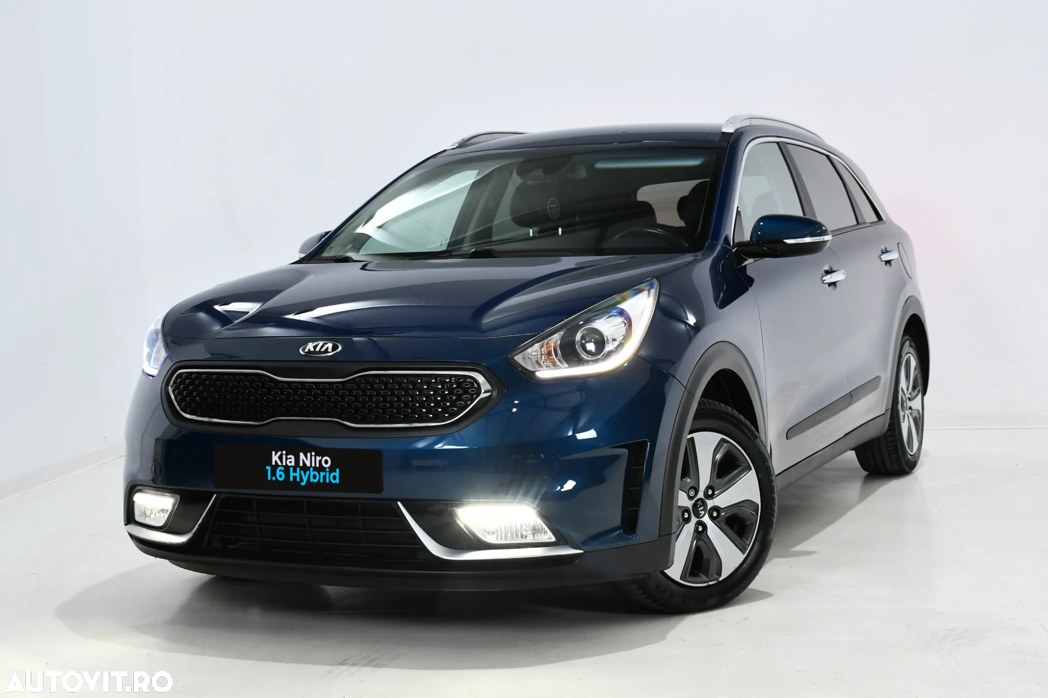 Kia Niro 1.6 GDI 2WD Aut. Vision - 2