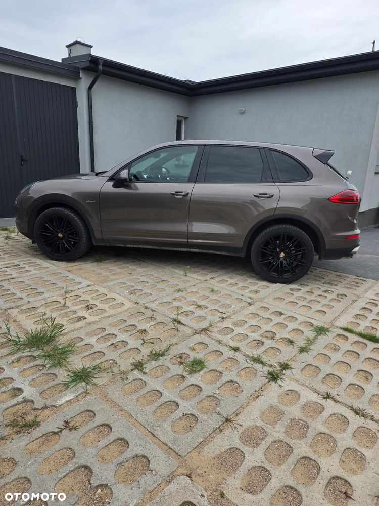 Porsche Cayenne Diesel Platinum Edition - 3