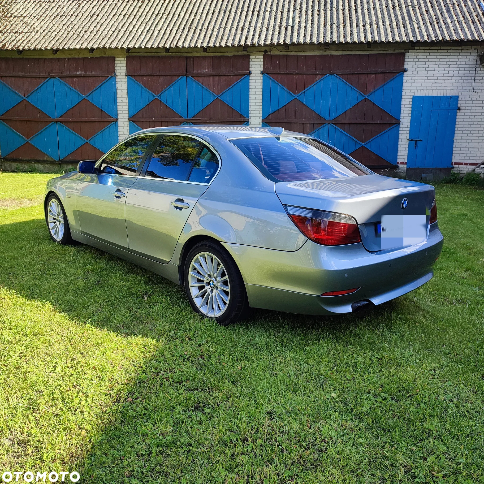 BMW Seria 5 525d Touring - 10