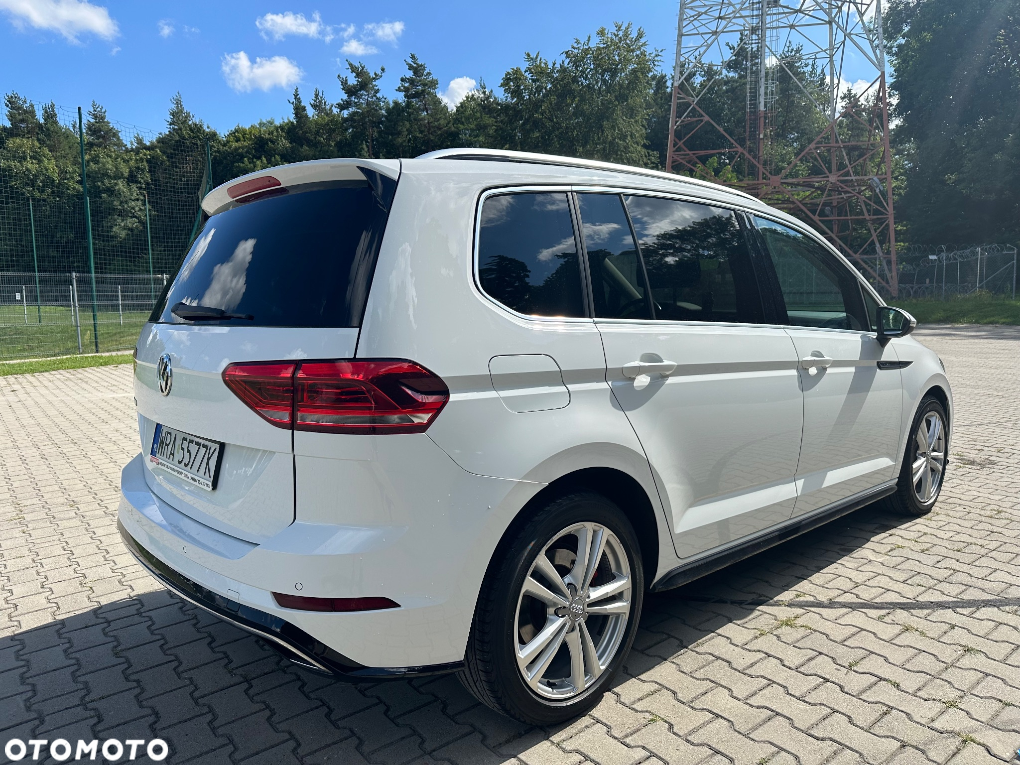 Volkswagen Touran 2.0 TDI SCR DSG Highline - 6