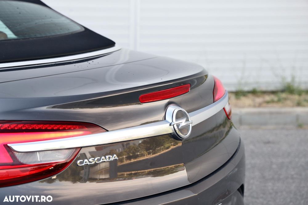 Opel Cascada 2.0 CDTI ECOTEC Start/Stop Cosmo - 18