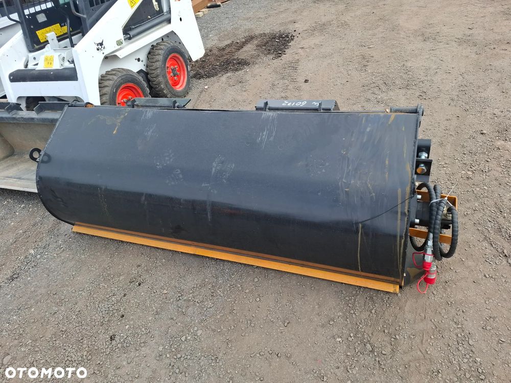 Zamiatarka do  bobcat 185 cm - 1