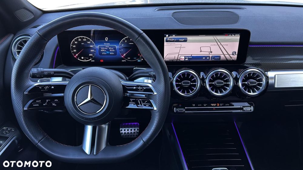 Mercedes-Benz GLB - 13