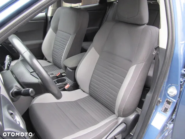 Toyota Auris Hybrid 135 Premium - 11