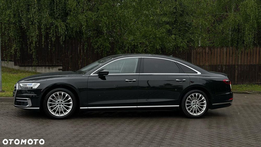 Audi A8 - 4