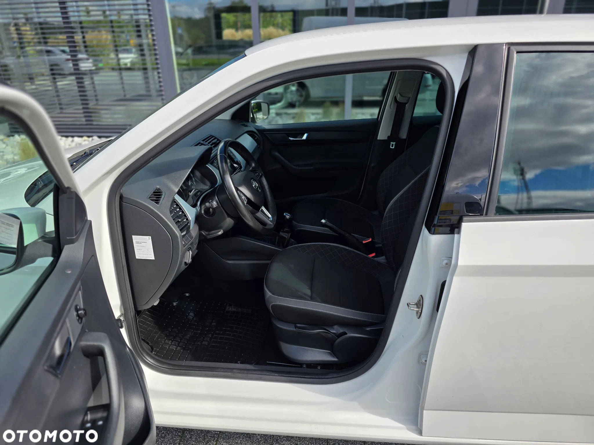 Skoda Fabia 1.0 Ambition - 14