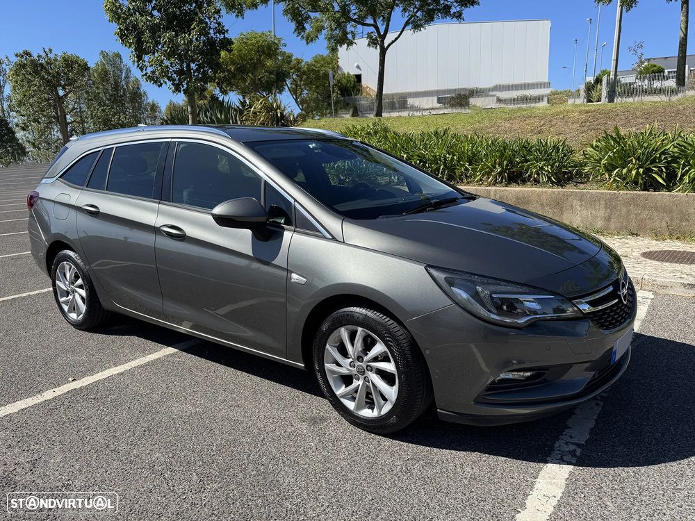 Opel Astra Sports Tourer - 2