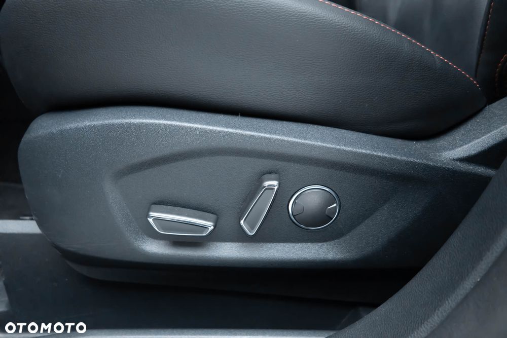 Ford S-Max 2.5 Duratec FHEV ST-LINE - 18