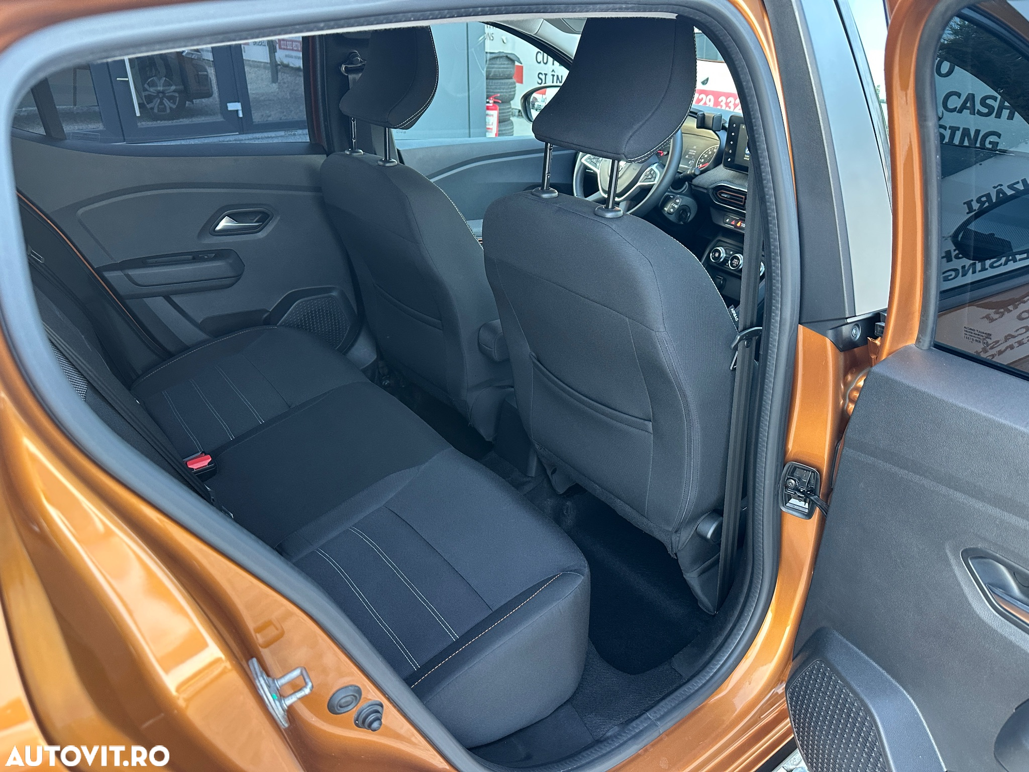 Dacia Sandero Stepway ECO-G 100 MT6 Comfort - 16
