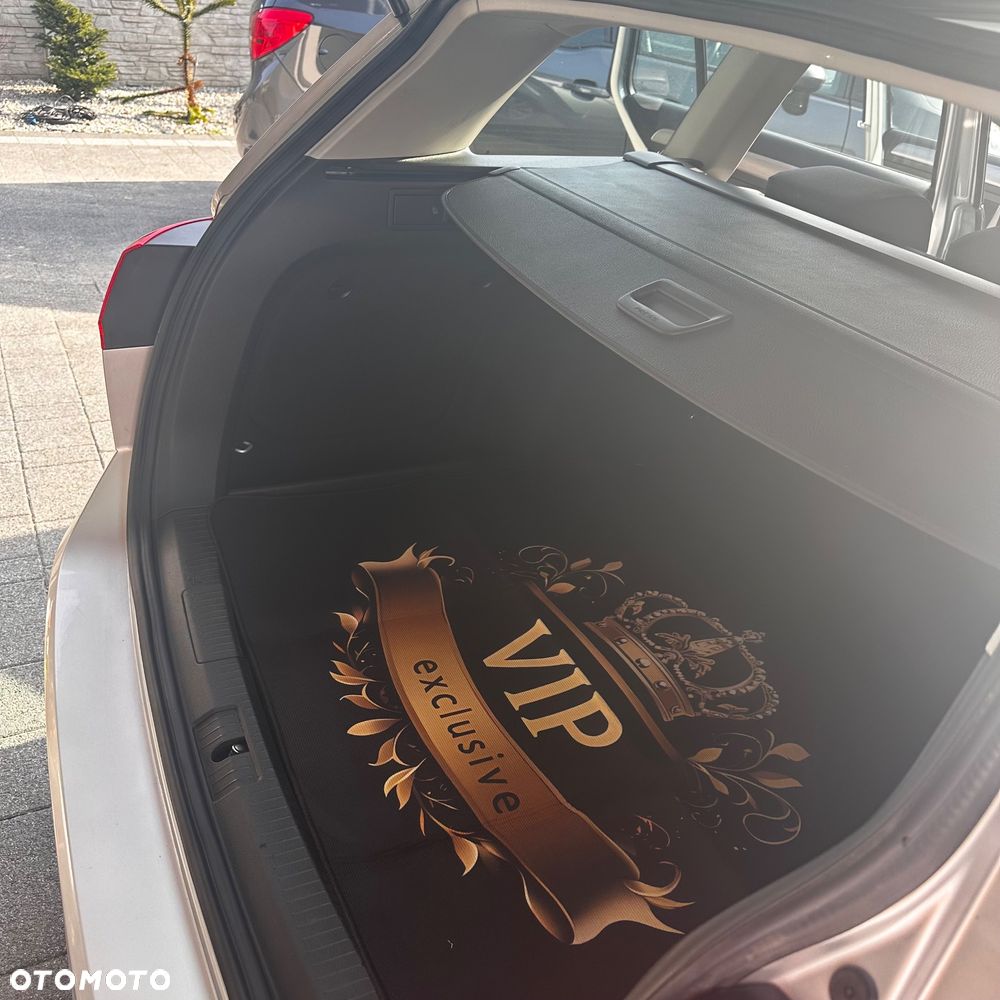 Volkswagen Golf - 23