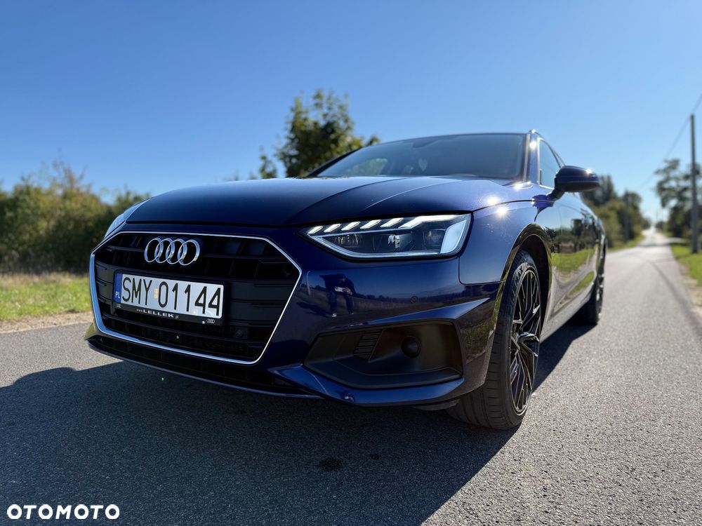 Audi A4 - 1