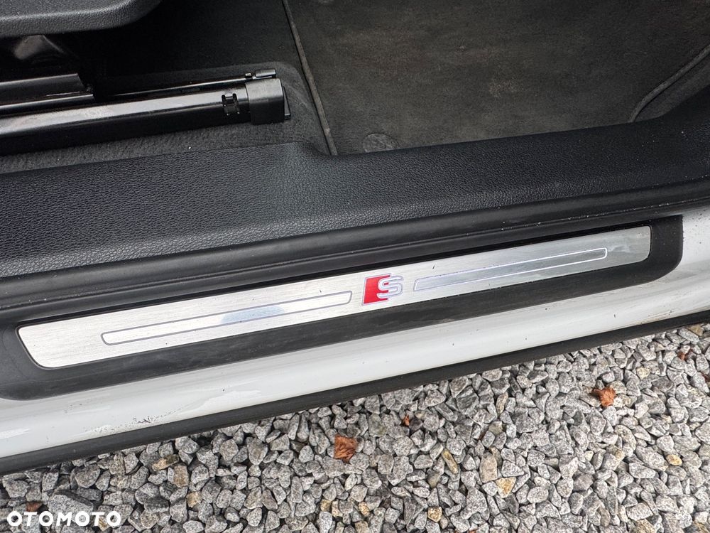 Audi Q3 45 TFSI Quattro S-Line S tronic - 16