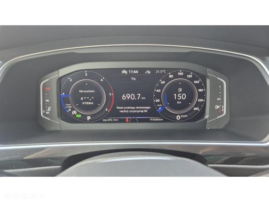 Volkswagen Tiguan - 17