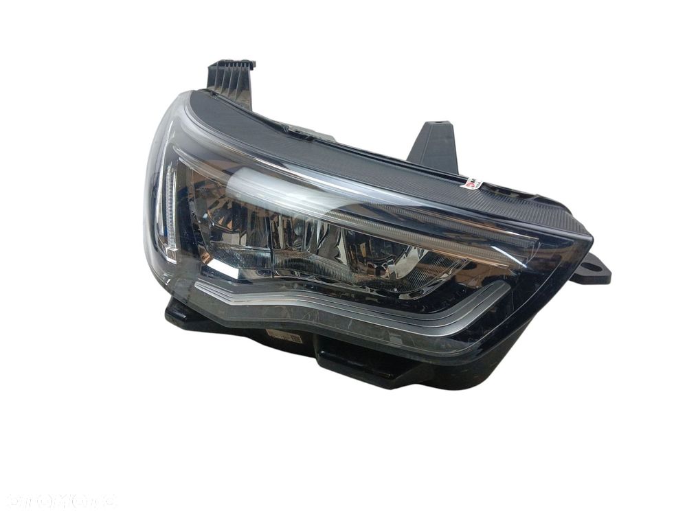 LAMPA PRAWY PRZÓD OPEL GRANDLAND (2017-2021) 1.2 T 130KM YP00162780 - 1