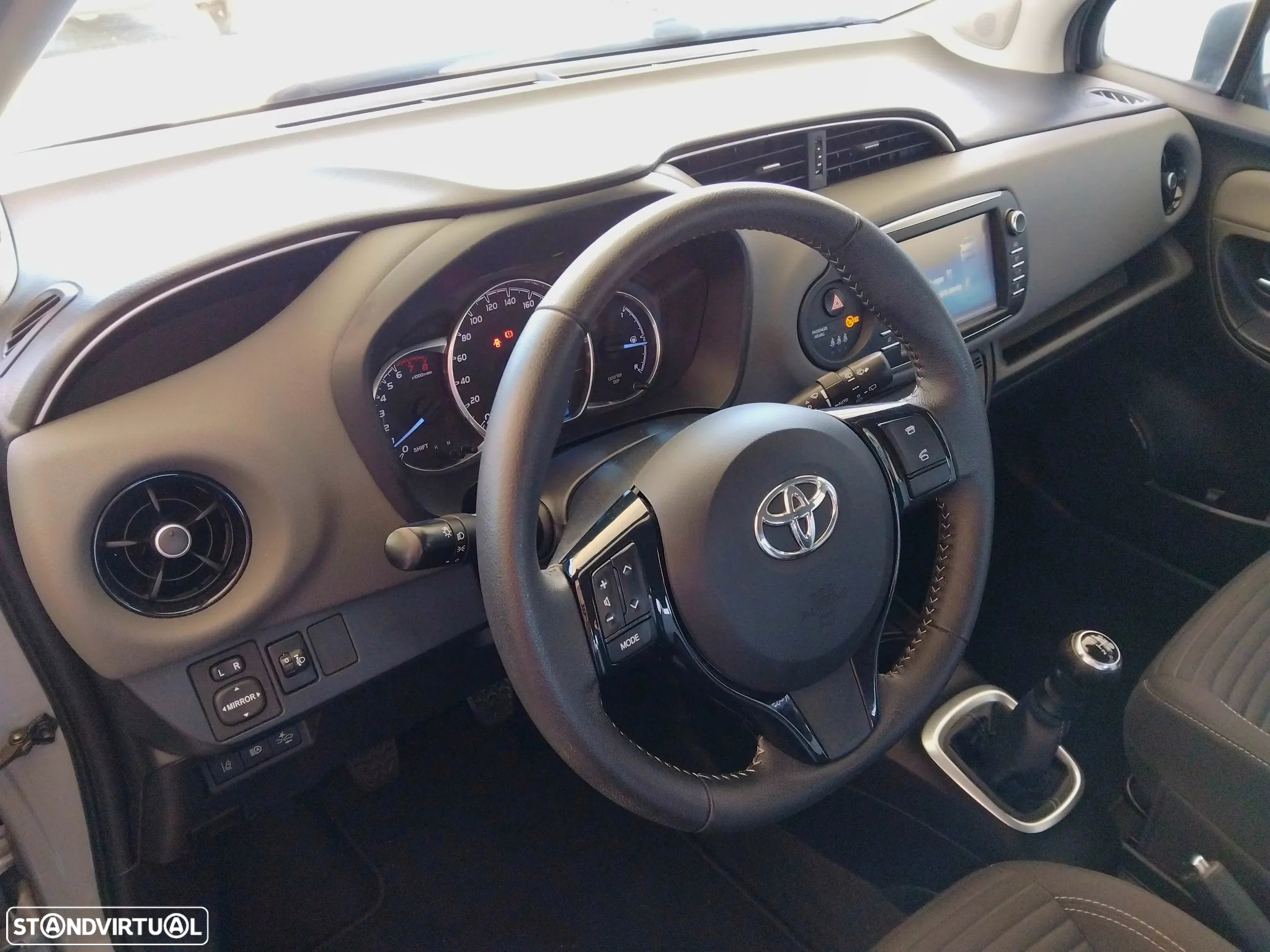 Toyota Yaris 1.0 VVT-i Comfort - 7