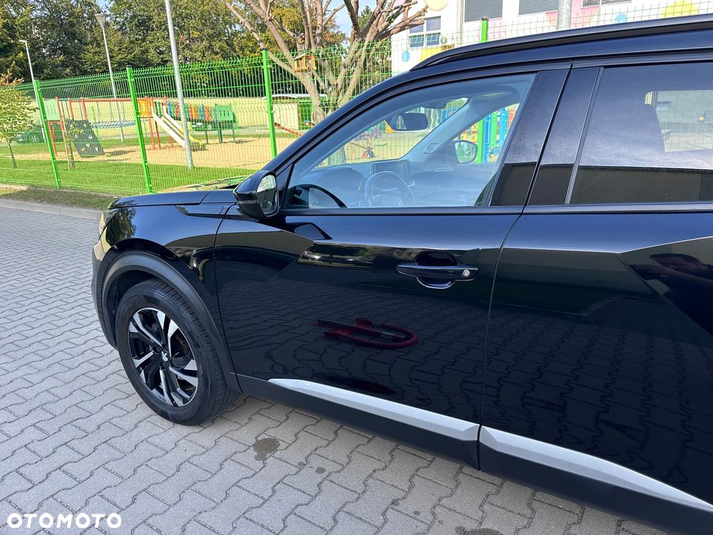 Peugeot 2008 1.2 PureTech Allure S&S EAT8 - 17
