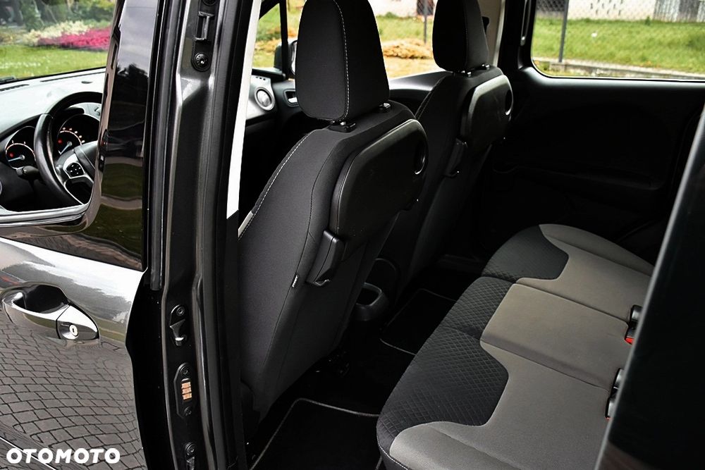 Ford Tourneo Courier 1.5 TDCi Trend - 29