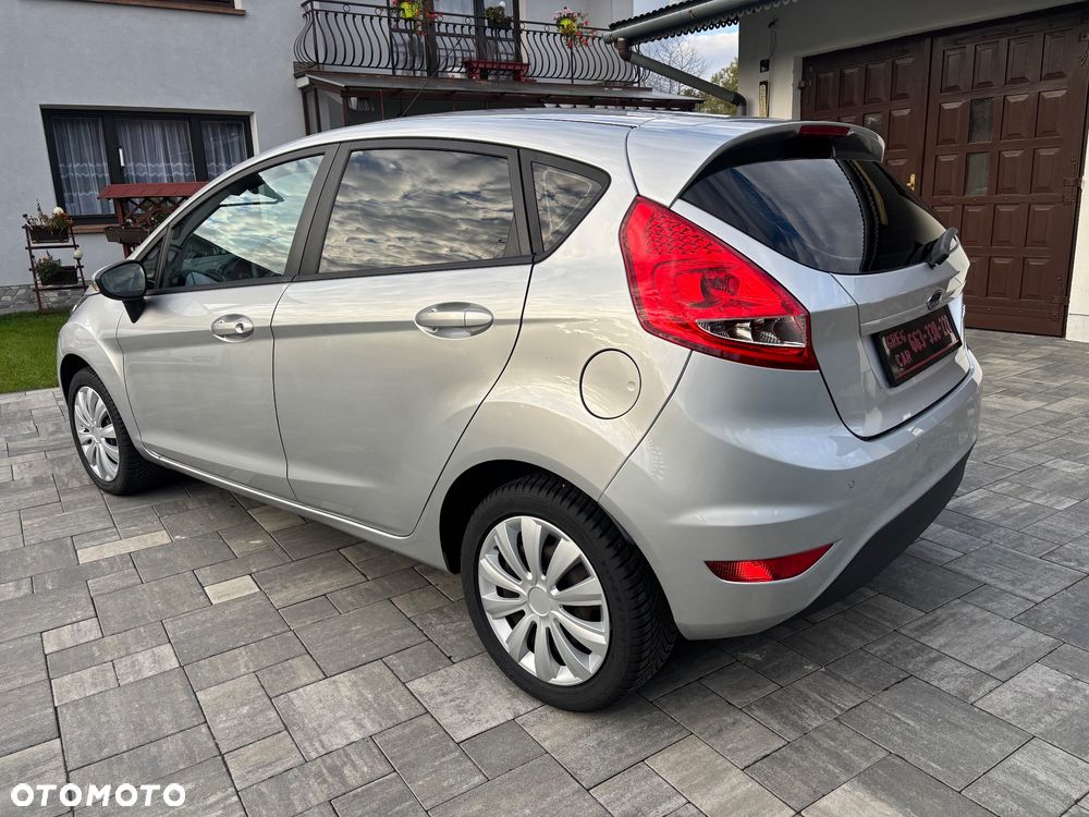 Ford Fiesta 1.25 Champions Edition - 6