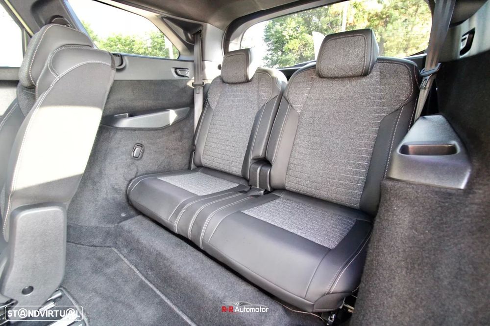 Peugeot 5008 1.2 Hybrid Allure e-DCS6 - 12